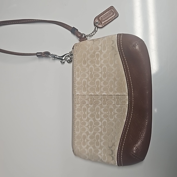 Coach Cream Signature wristlet with brown leather trim - Picture 11 of 13